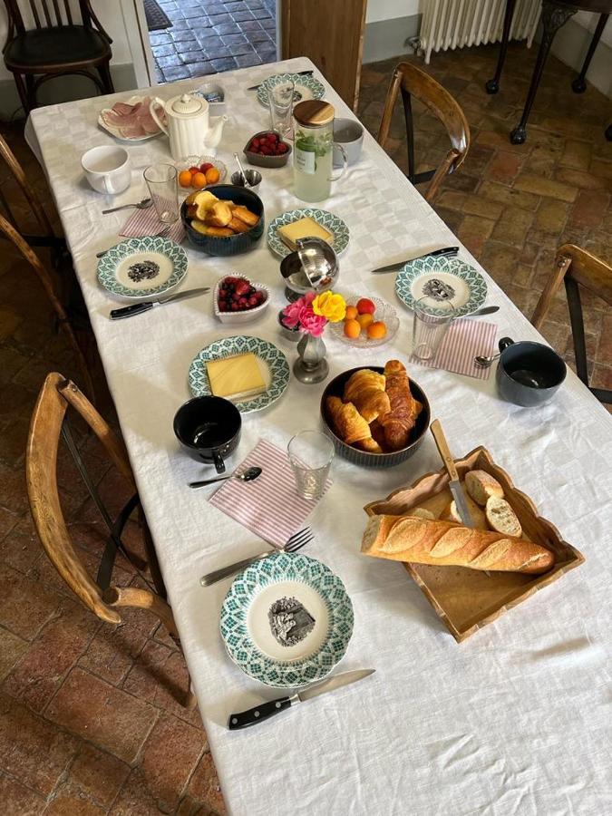 Le Pigeonnier De Saint-Loup Bed And Breakfast Екстер'єр фото